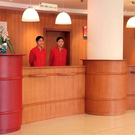 Hotel Ibis Tianjin Teda Esterno foto