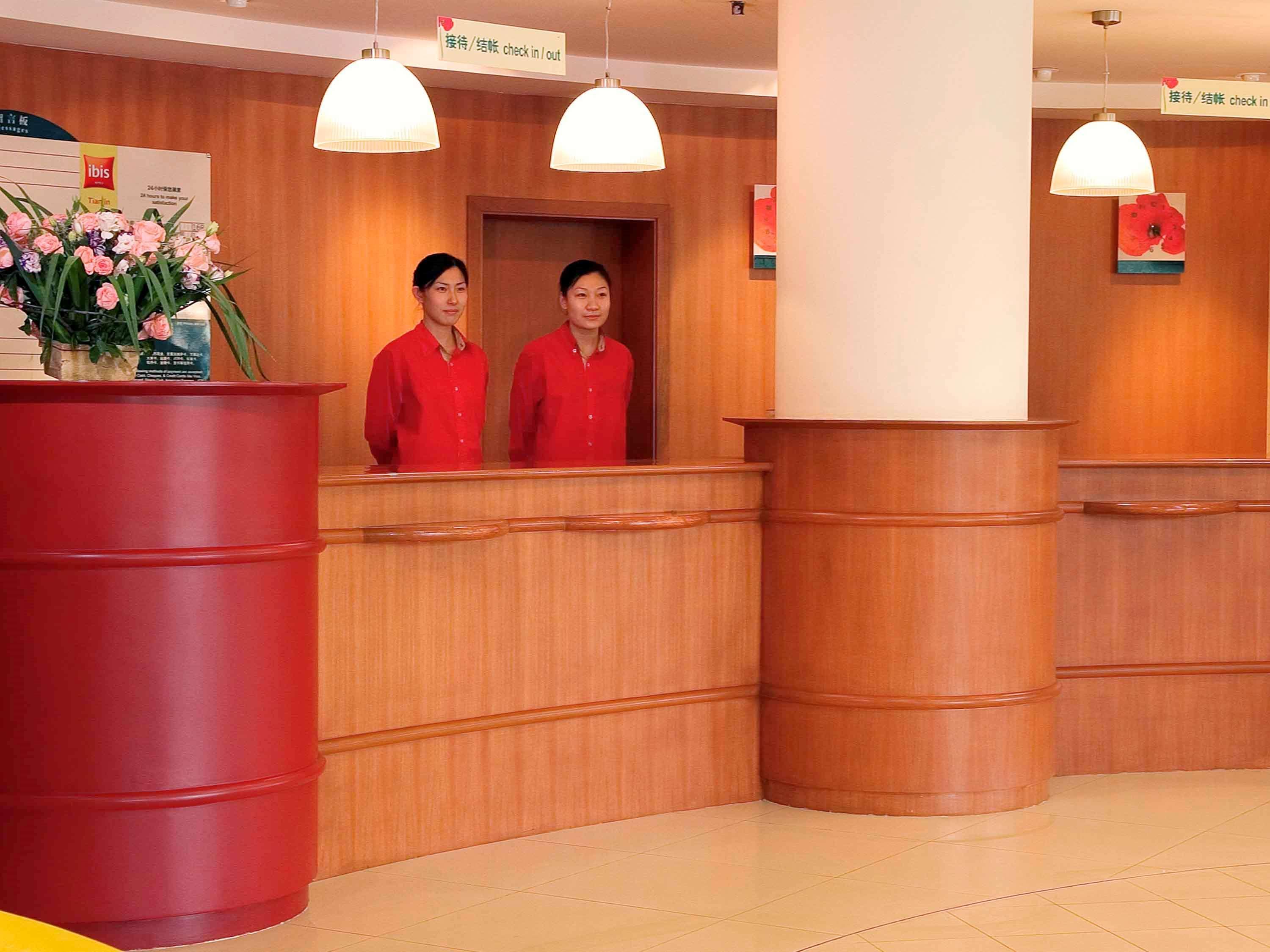 Hotel Ibis Tianjin Teda Esterno foto
