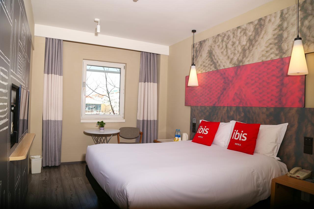 Hotel Ibis Tianjin Teda Esterno foto