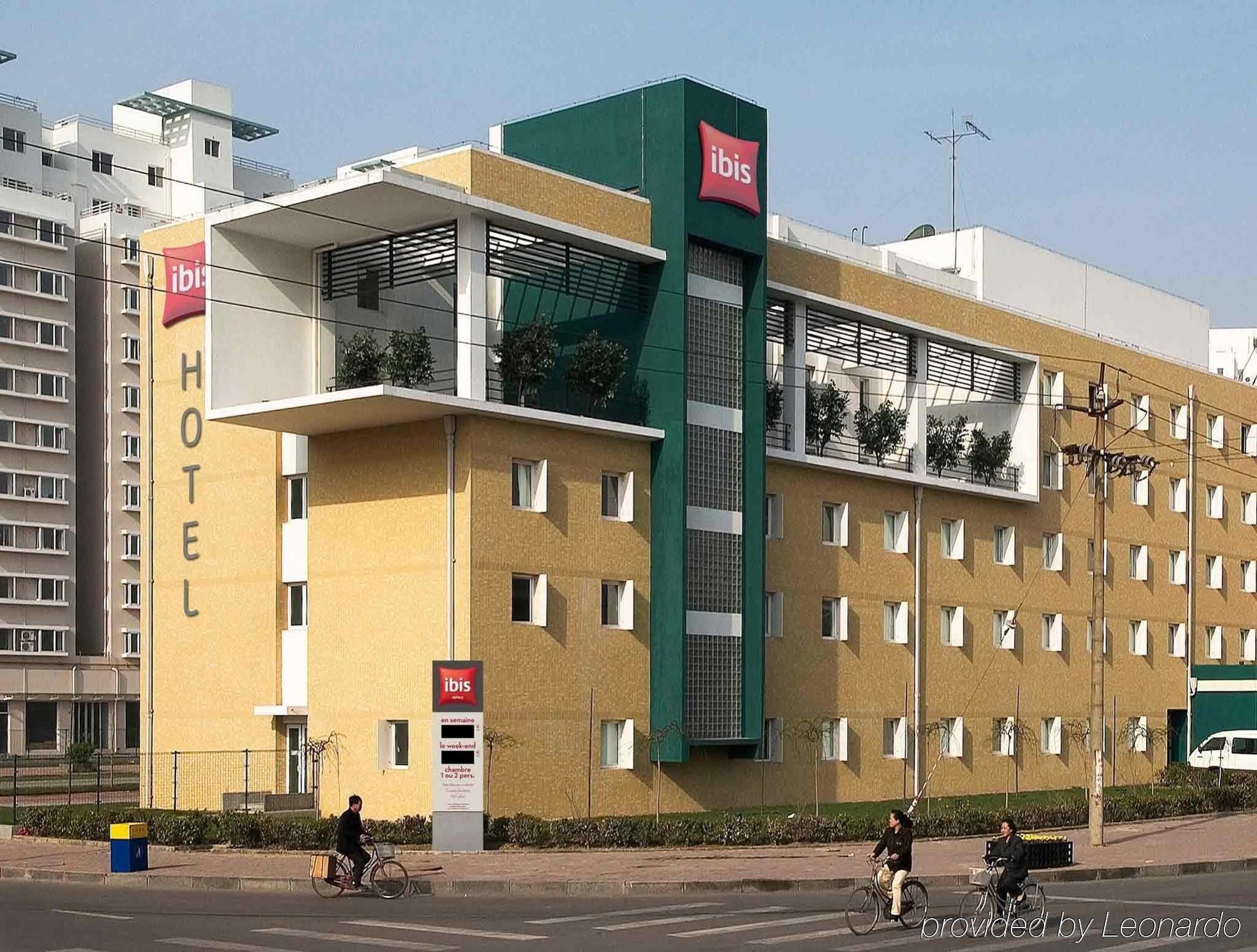 Hotel Ibis Tianjin Teda Esterno foto