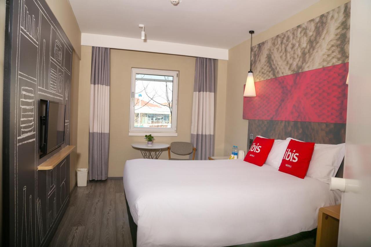 Hotel Ibis Tianjin Teda Esterno foto